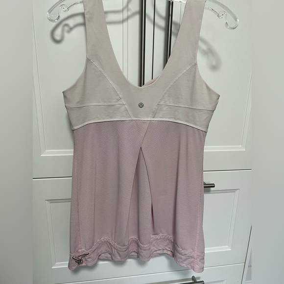 Lululemon tank top Size 10 - Picture 3 of 4